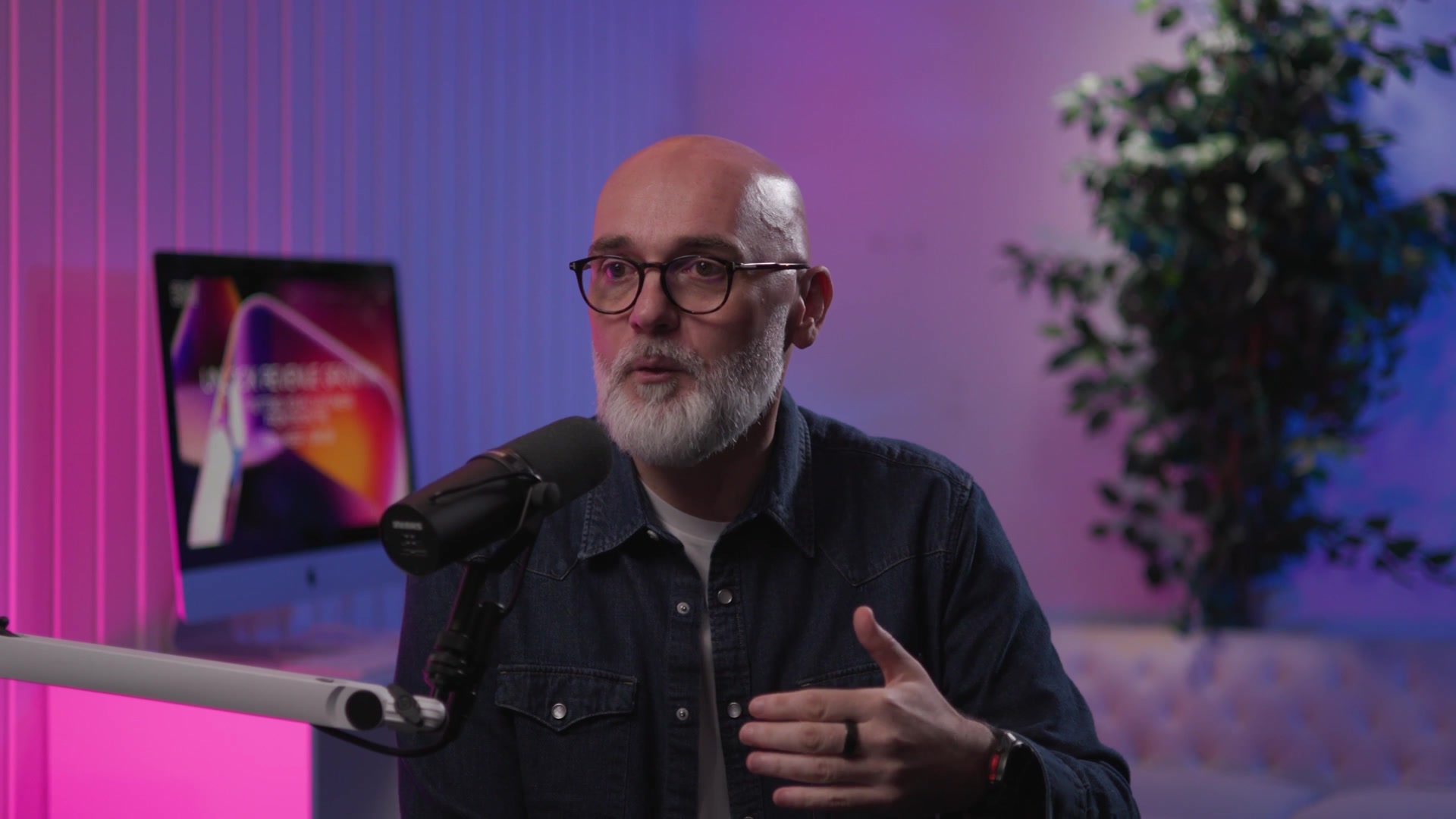 Mark Boyer in conversation on The Guest List